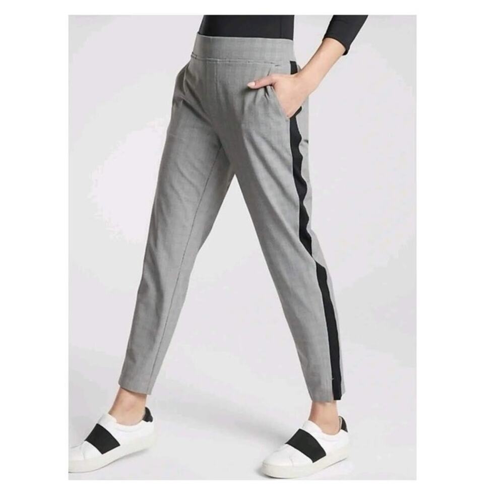 Athleta Brooklyn Plaid Ankle Pants Women's 4 Gray Black Side Stripe Stretch NWT